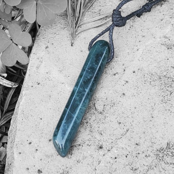 Jade Bar Pendant 2