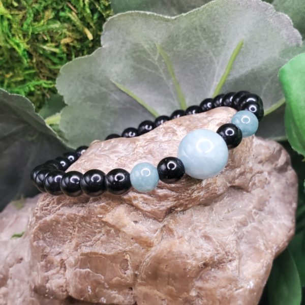 Guatemalan Jadeite / Black Onyx Bracelet